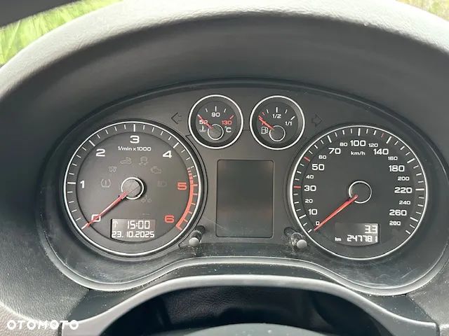 Audi A3 1.6 TDI DPF Attraction - 10