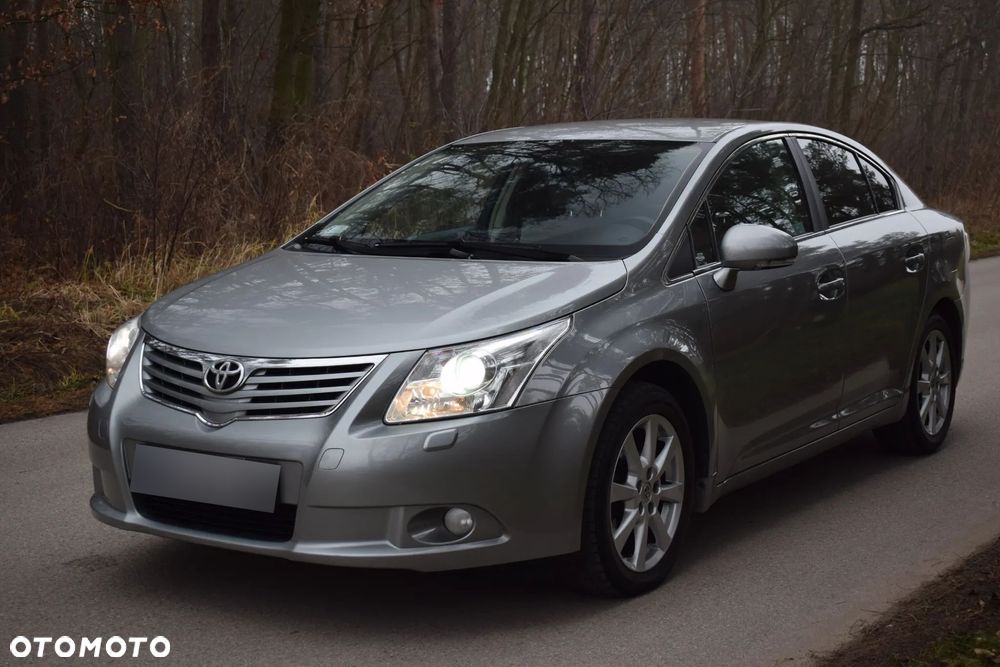 Toyota Avensis 2.0 Sol plus EU5 - 1