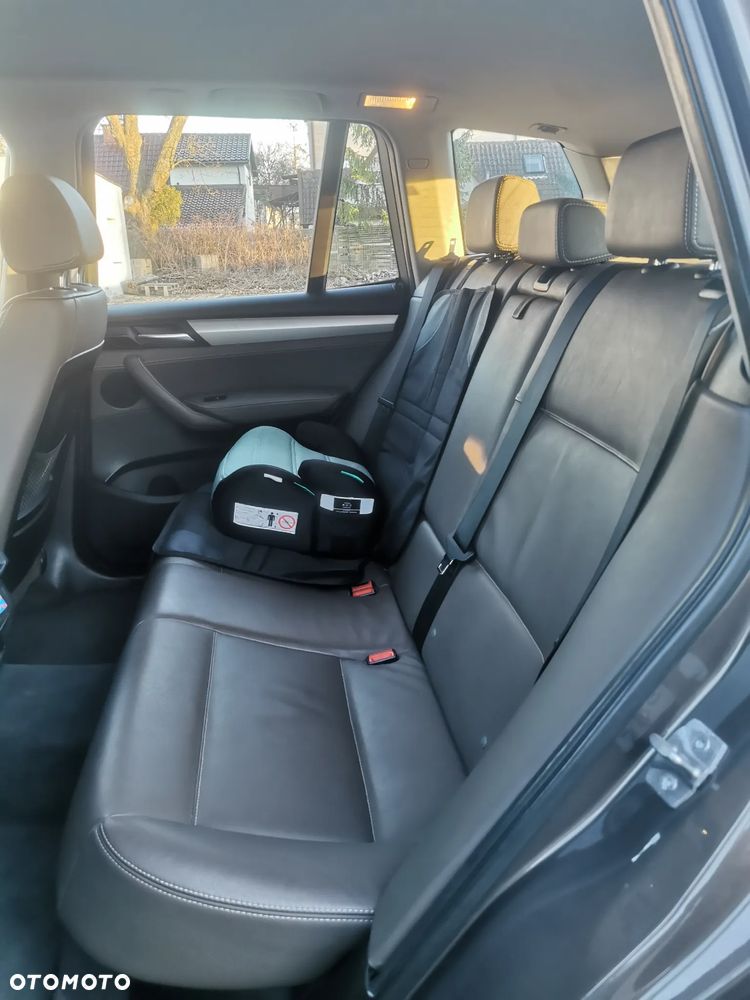 BMW X3 xDrive20d - 17
