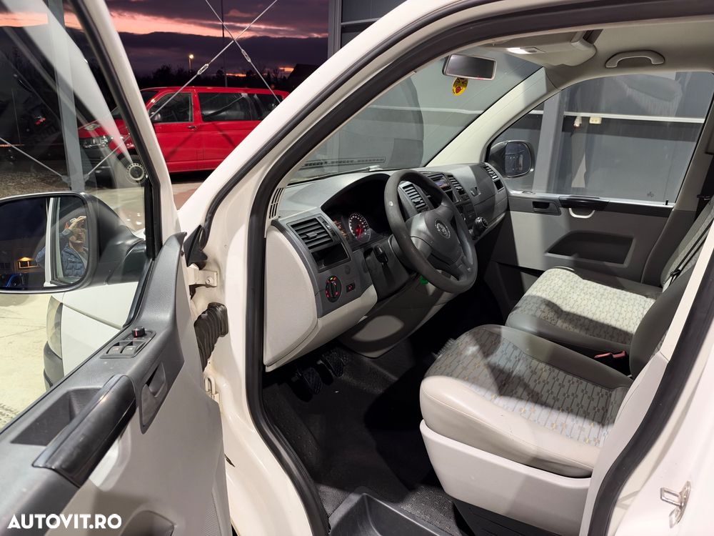 Volkswagen Transporter - 5