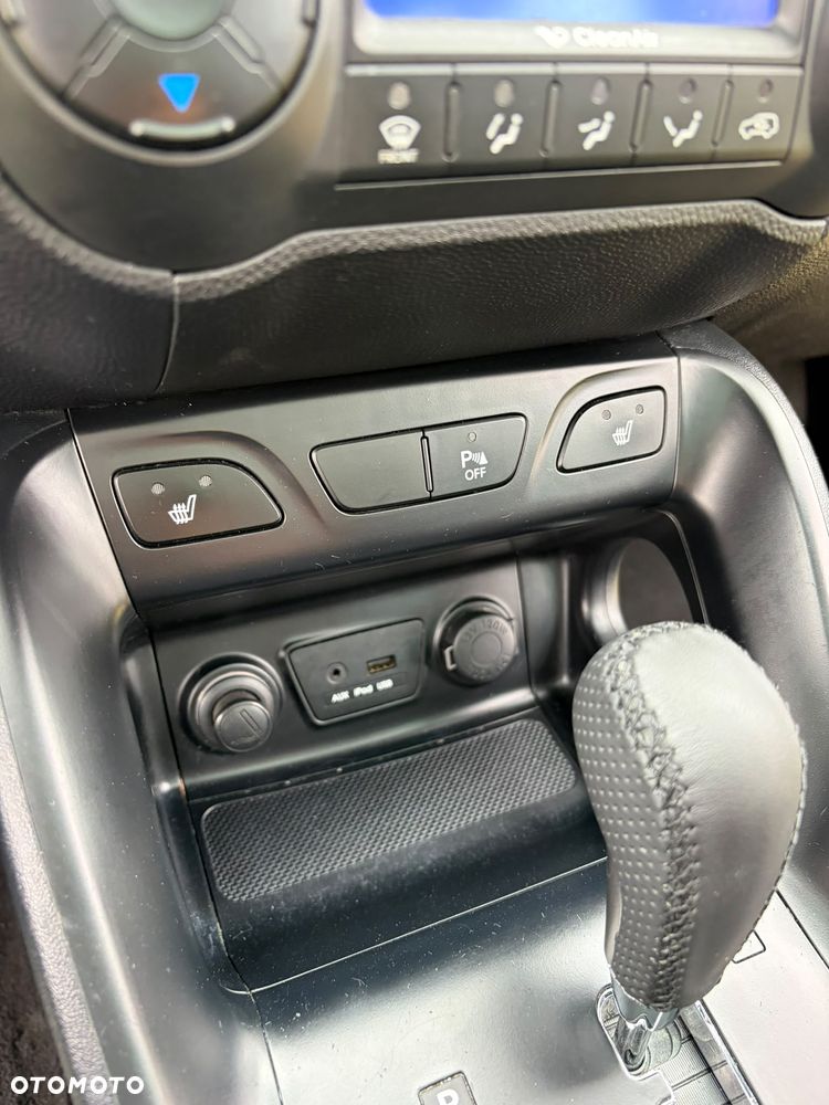 Hyundai ix35 2.0 CRDi 4WD Automatik Premium - 16