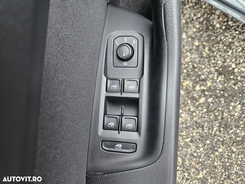 Volkswagen Passat Variant 2.0 TDI Trendline - 11