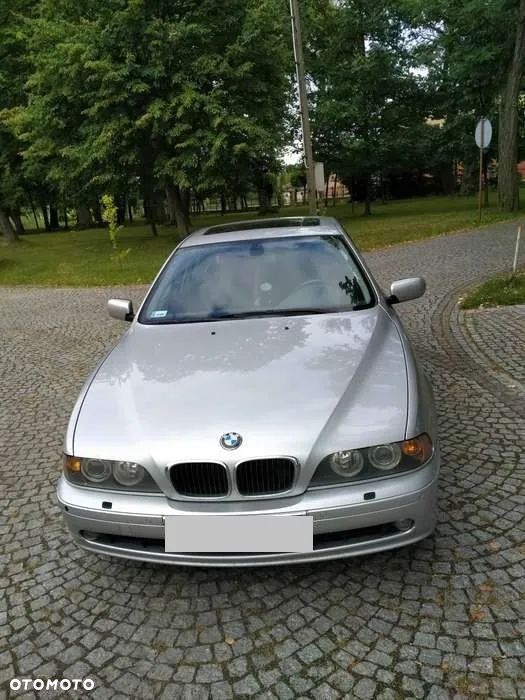 BMW Seria 5 525i - 4