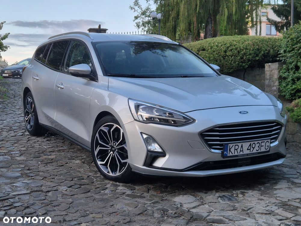 Ford Focus 1.5 EcoBlue Start-Stopp-System TITANIUM DESIGN - 13