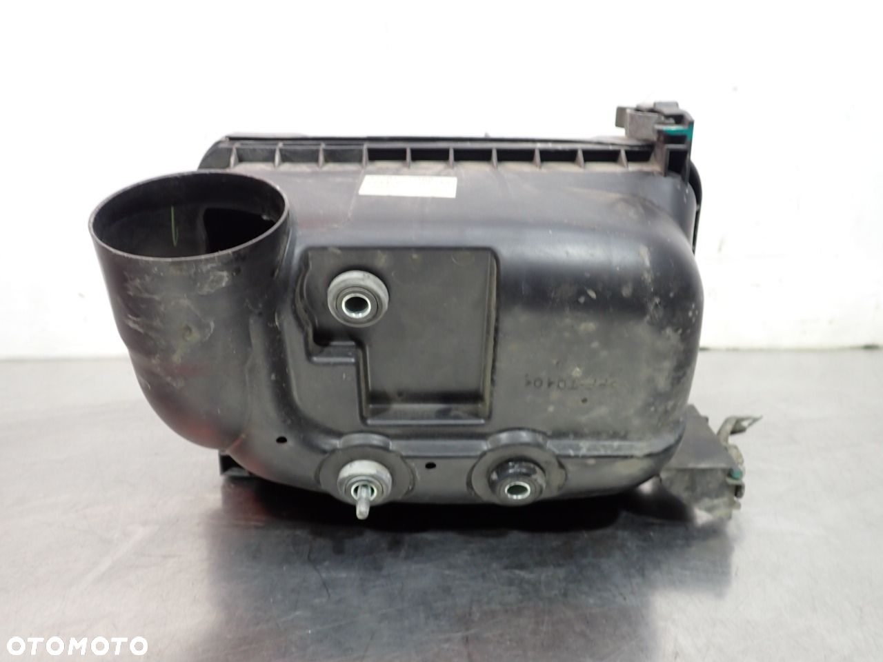 OBUDOWA FILTRA POWIETRZA TOYOTA COROLLA E15 - 6
