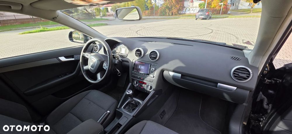 Audi A3 Sportback 2.0 TDI DPF Ambition - 5