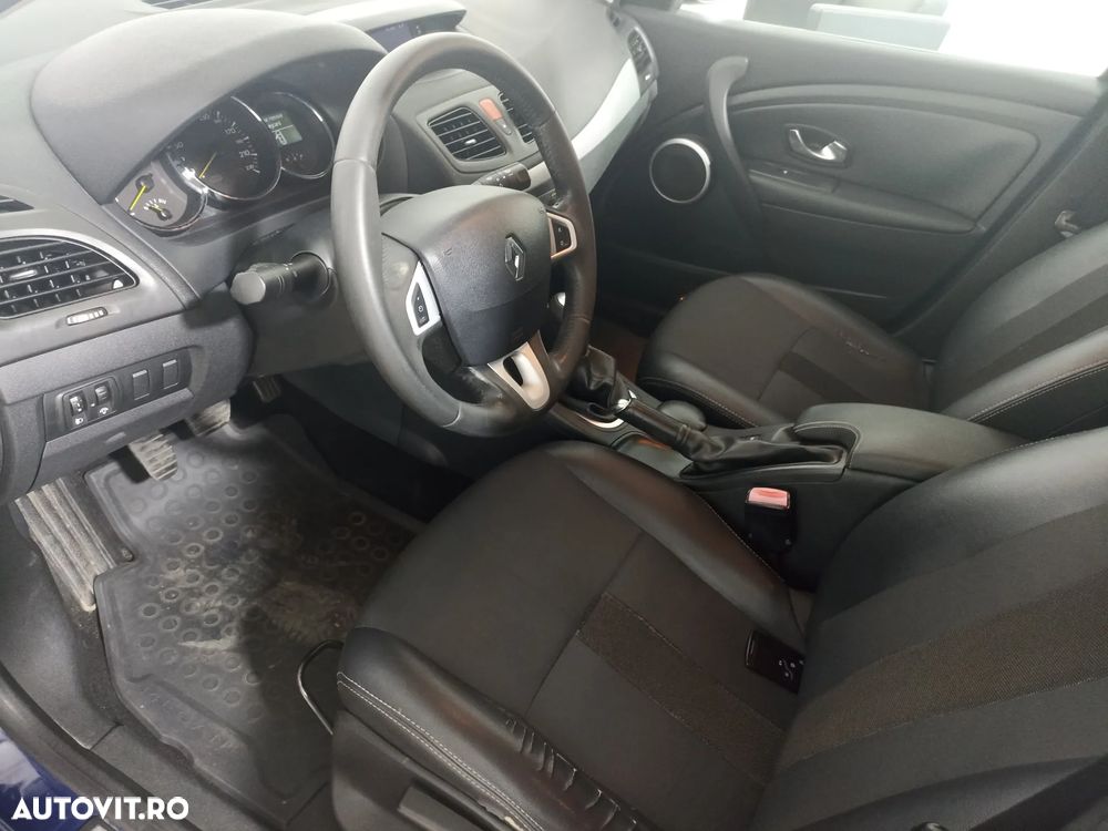 RENAULT Megane 2010 — imagine 11