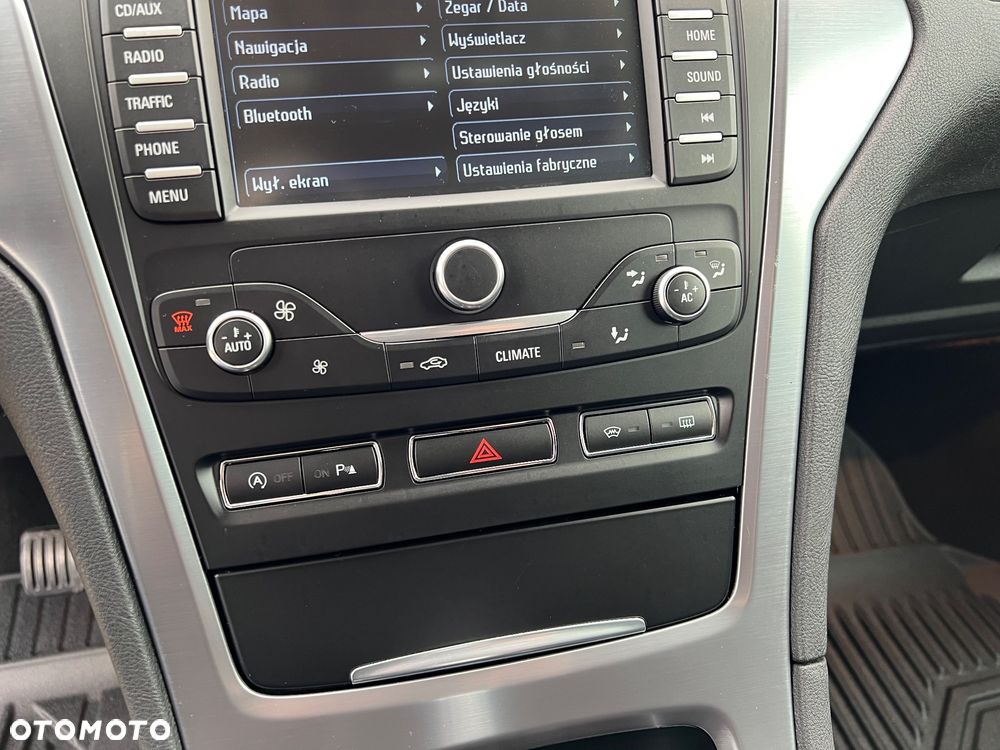 Ford Mondeo 1.6 T Platinium X Plus (Titanium) - 38