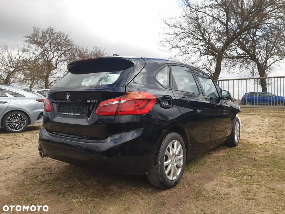 BMW Seria 2 218i - 6