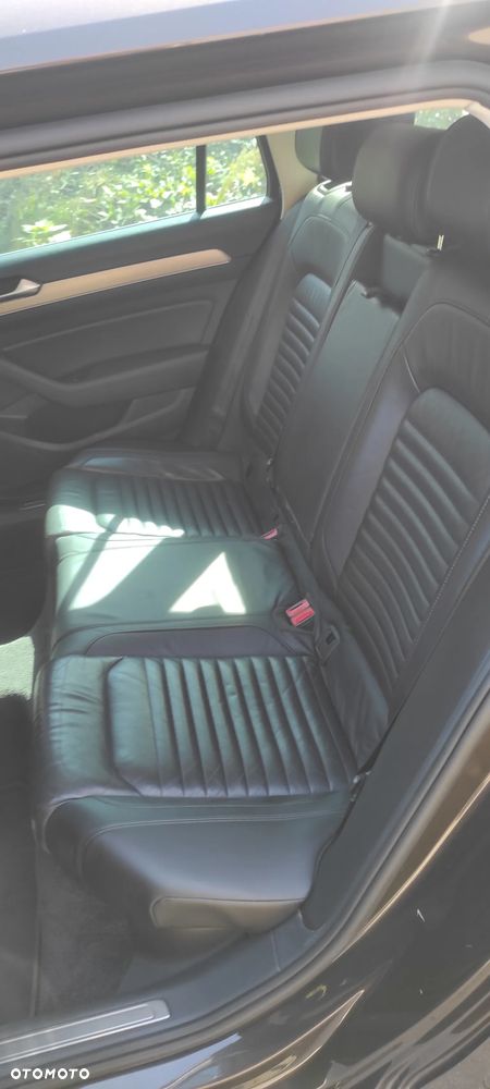 Volkswagen Passat - 17