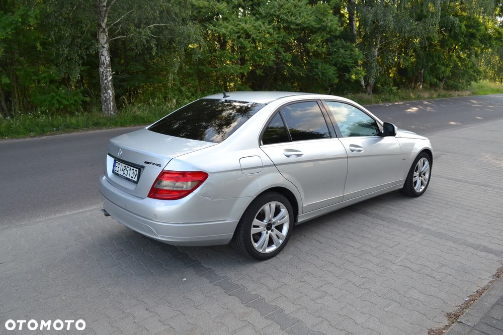 Mercedes-Benz Klasa C 220 CDI DPF Avantgarde - 12