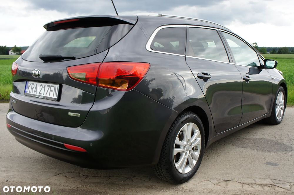 Kia Ceed - 5