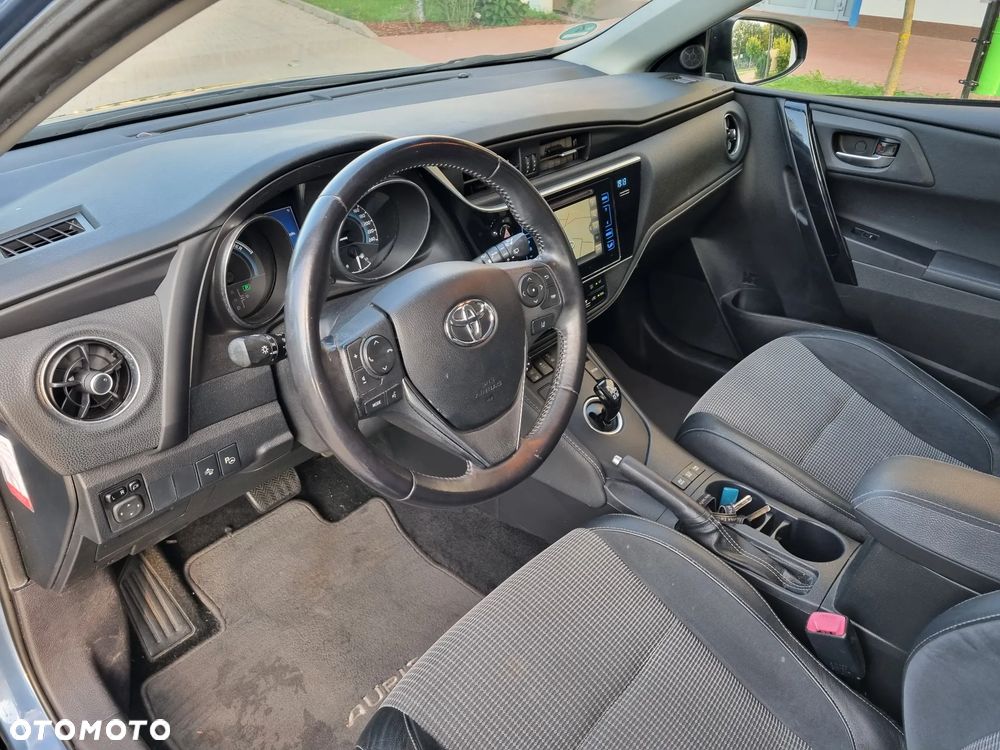 Toyota Auris 1.8 Executive - 19
