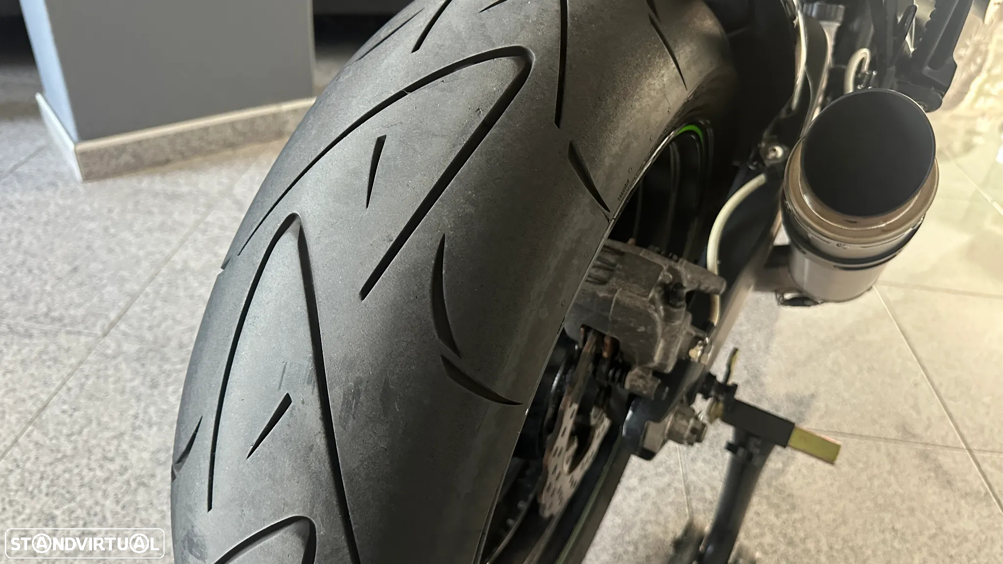 Kawasaki Ninja ZX-10R - 18