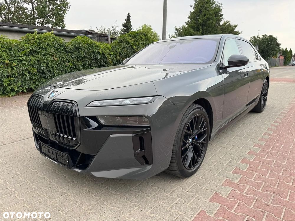 BMW Seria 7 2025 photo 4
