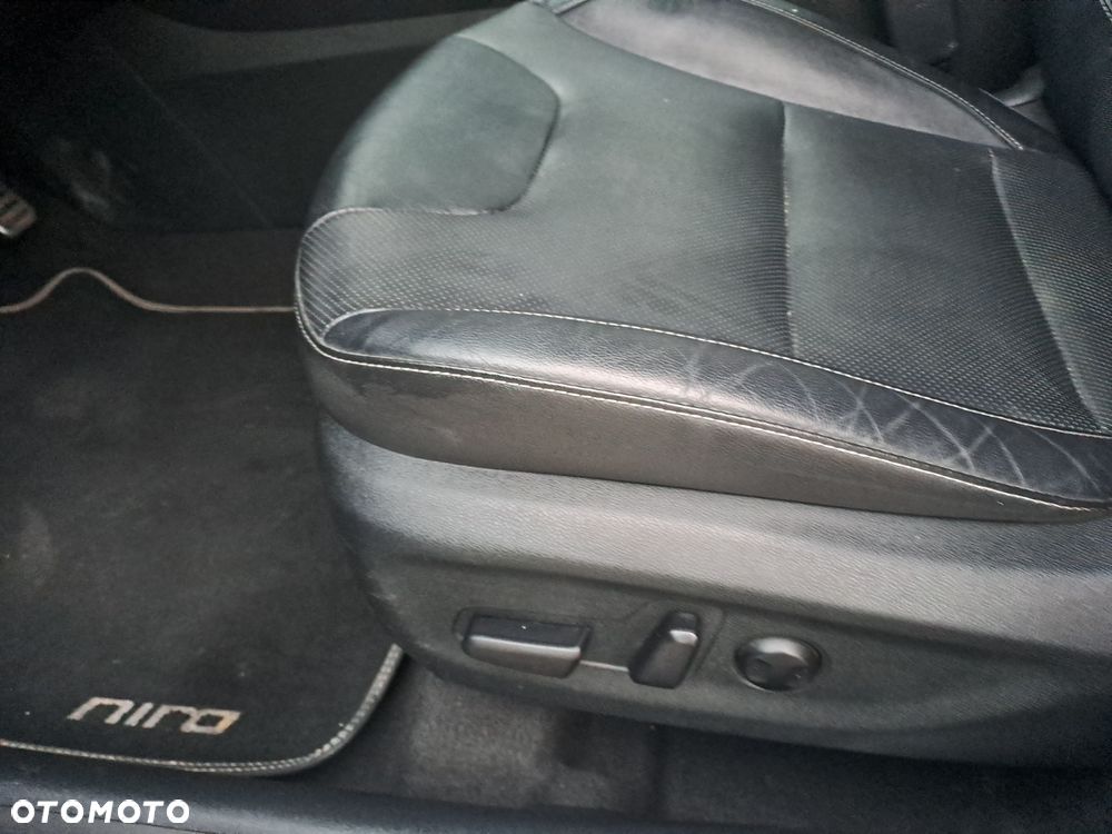 Kia Niro 1.6 GDI HEV 2WD OPF Vision - 17