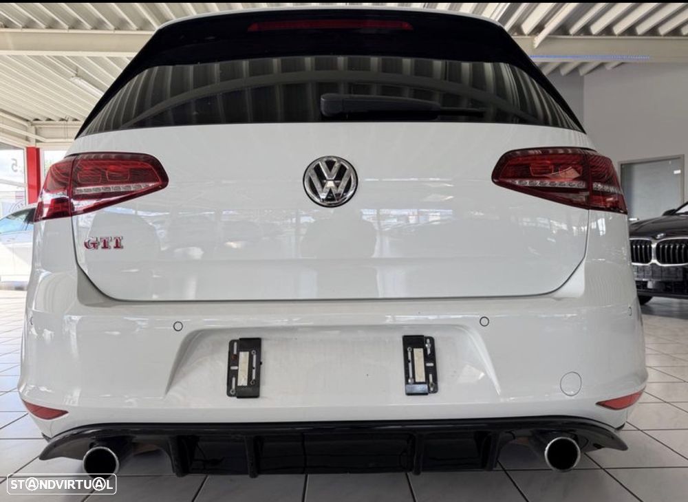 VW Golf GTI Performance BlueMotion DSG - 3
