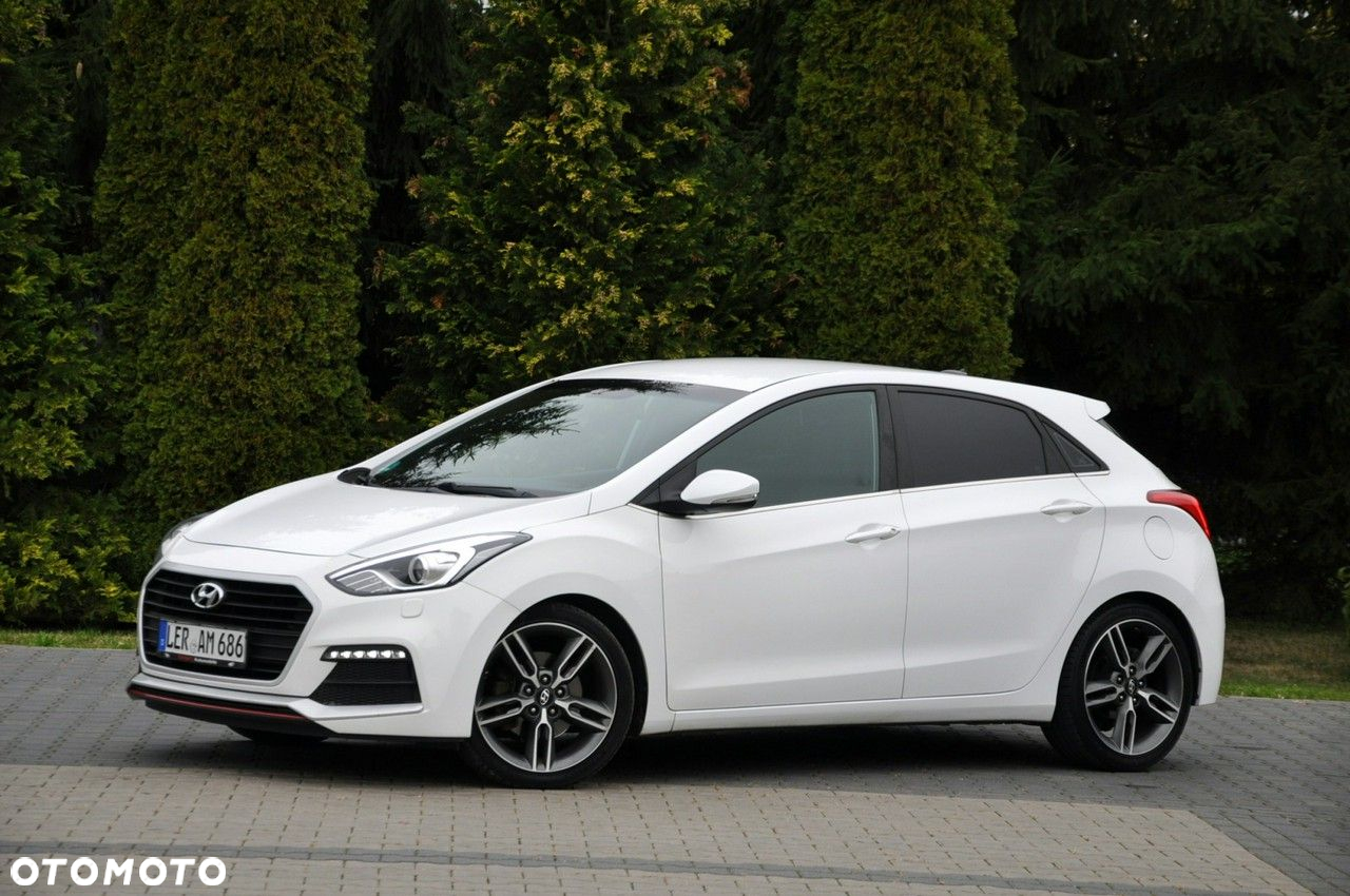 Hyundai i30 1.6 GDI Turbo Luxury - 11
