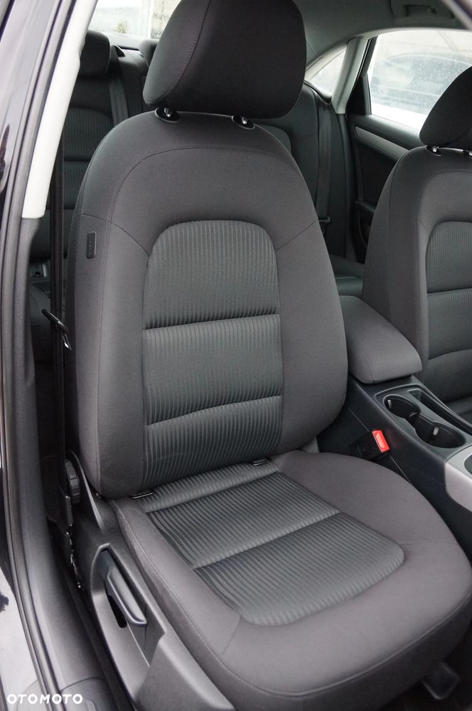 Audi A4 Limousine 2.0 TDI DPF quattro Attraction - 26