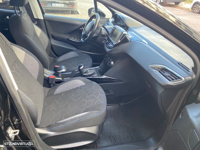 Peugeot 2008 1.2 PureTech Style - 5