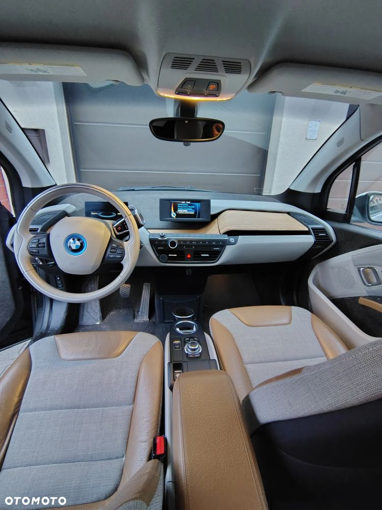 BMW i3 (Range Extender) - 12