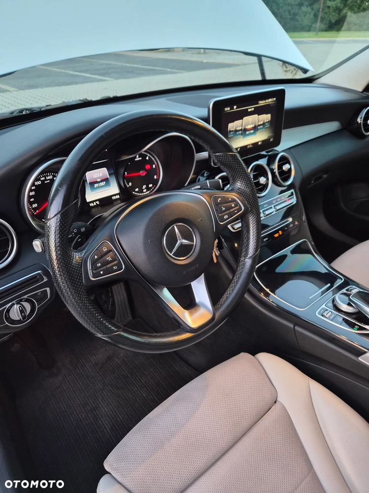 Mercedes-Benz Klasa C - 31