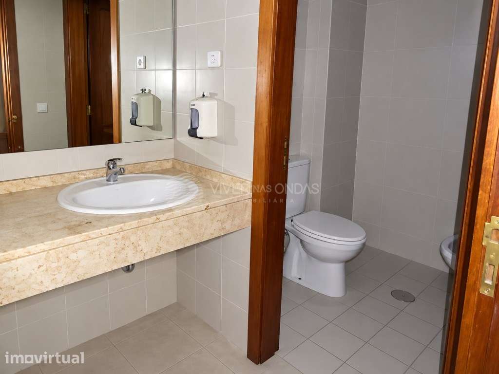 Escritório com 99 m², localizado na Maia. - Grande imagem: 5/9