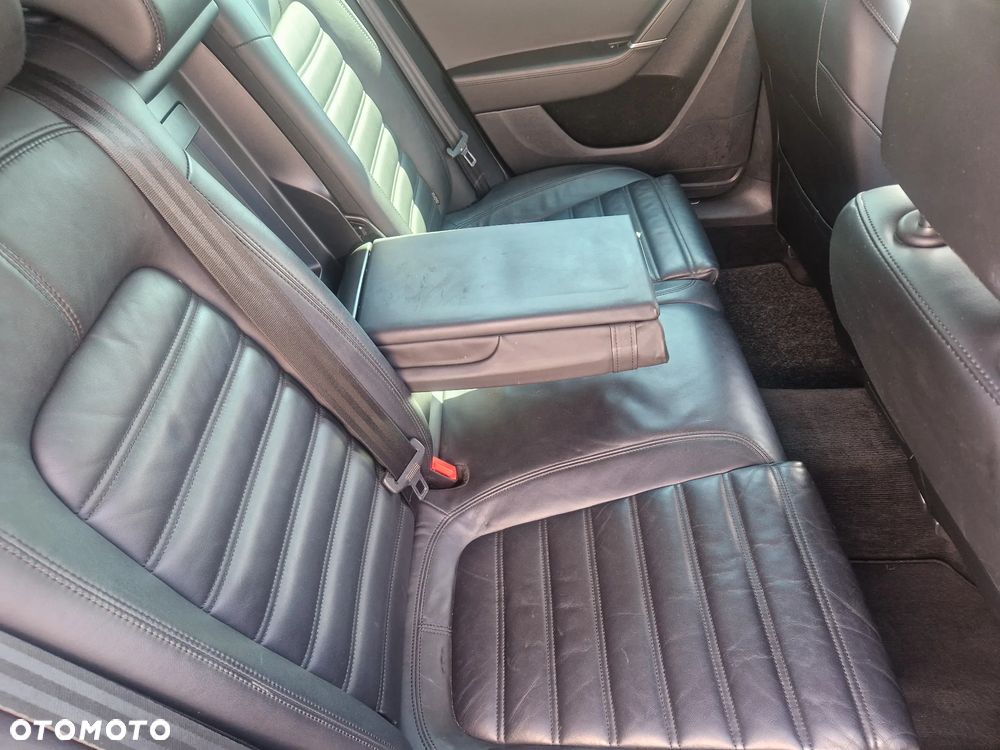 Volkswagen Passat 2.0 TDI 4Mot Highline DSG - 9