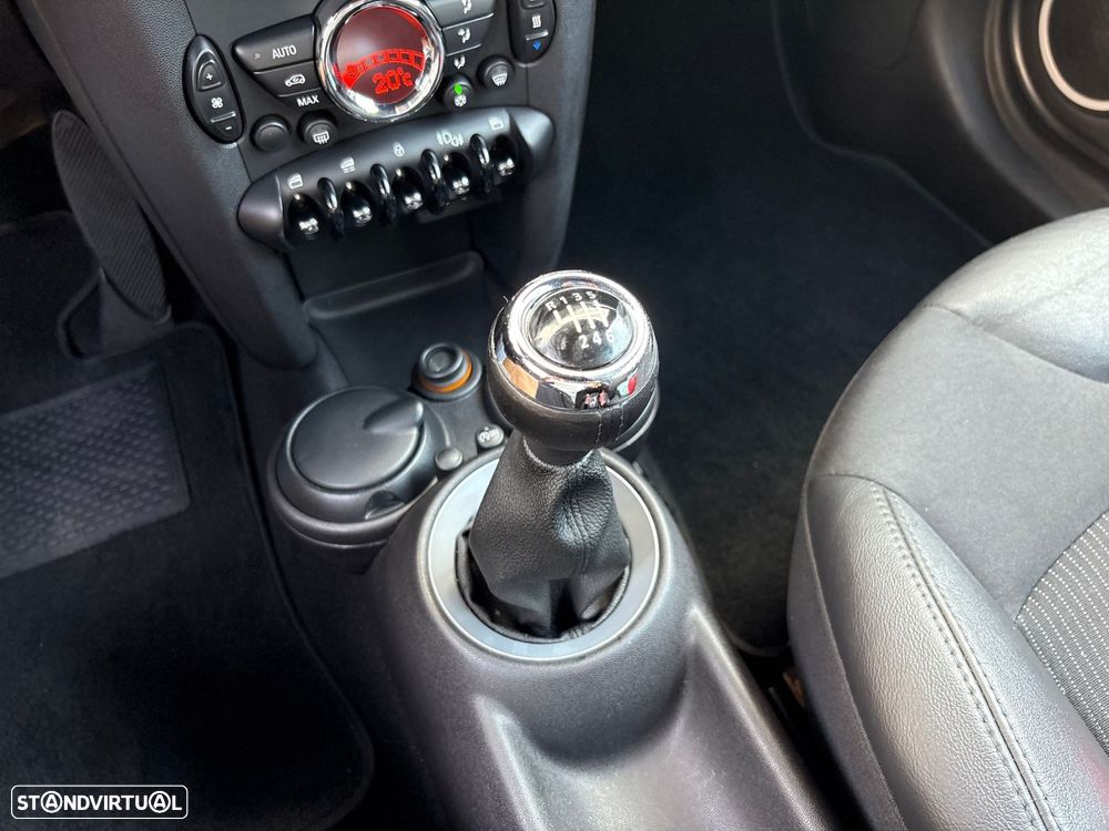 MINI Cabrio Cooper D - 32