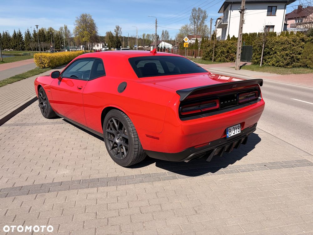 Dodge Challenger 5.7 R/T - 4