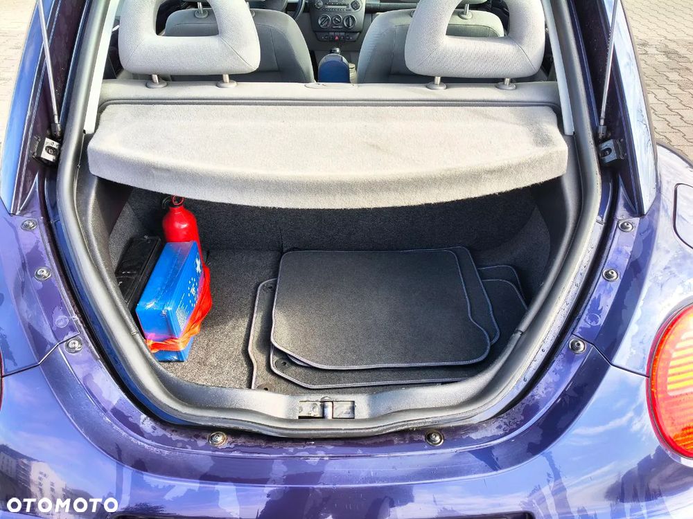 Volkswagen New Beetle 1.6 - 13