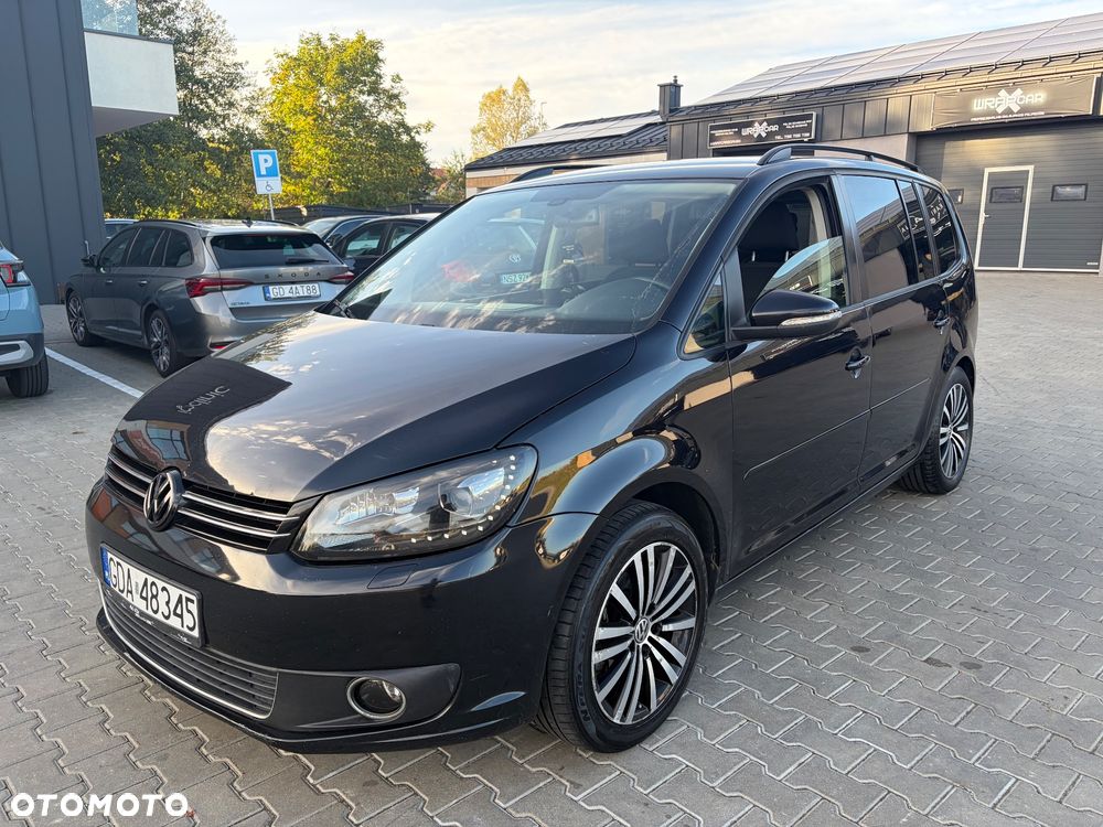 Volkswagen Touran - 8
