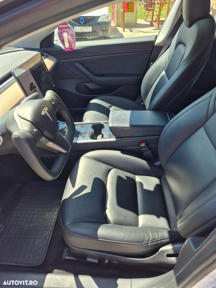 Tesla Model 3 - 15