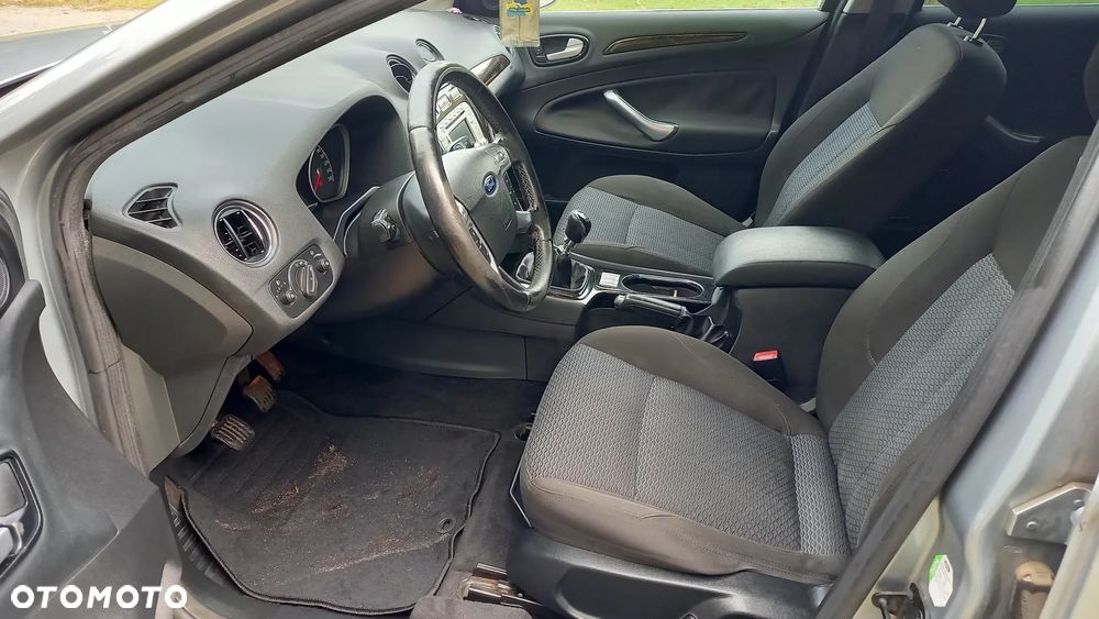 Ford Mondeo 2.0 TDCi Ghia X - 8