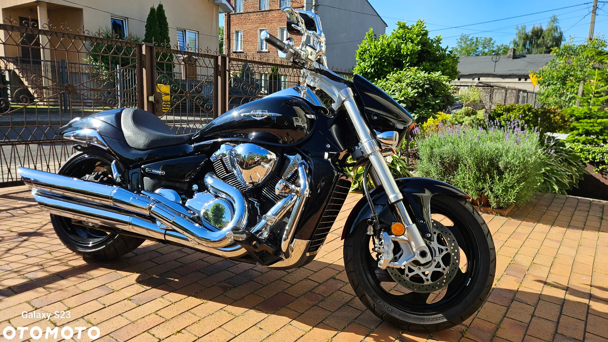 Suzuki Boulevard - 3