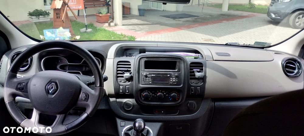 Renault Trafic - 12