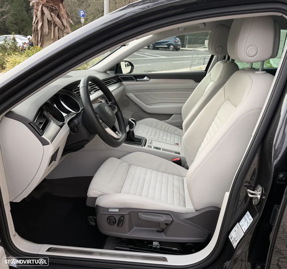 VW Passat 2.0 TDI Highline - 15