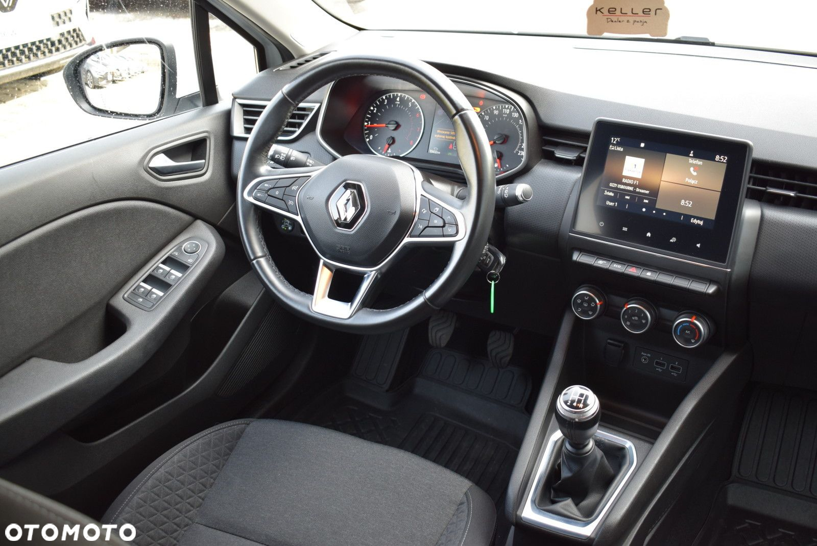 Renault Clio - 12