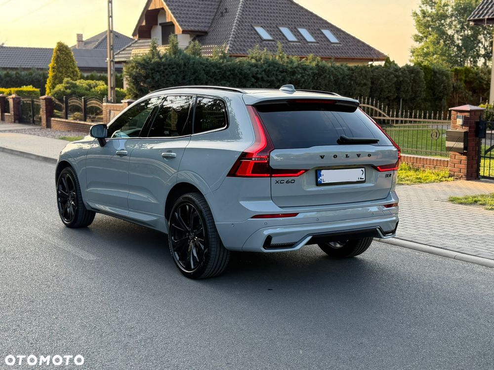 Volvo XC 60 B5 B AWD Plus Black Edition - 5