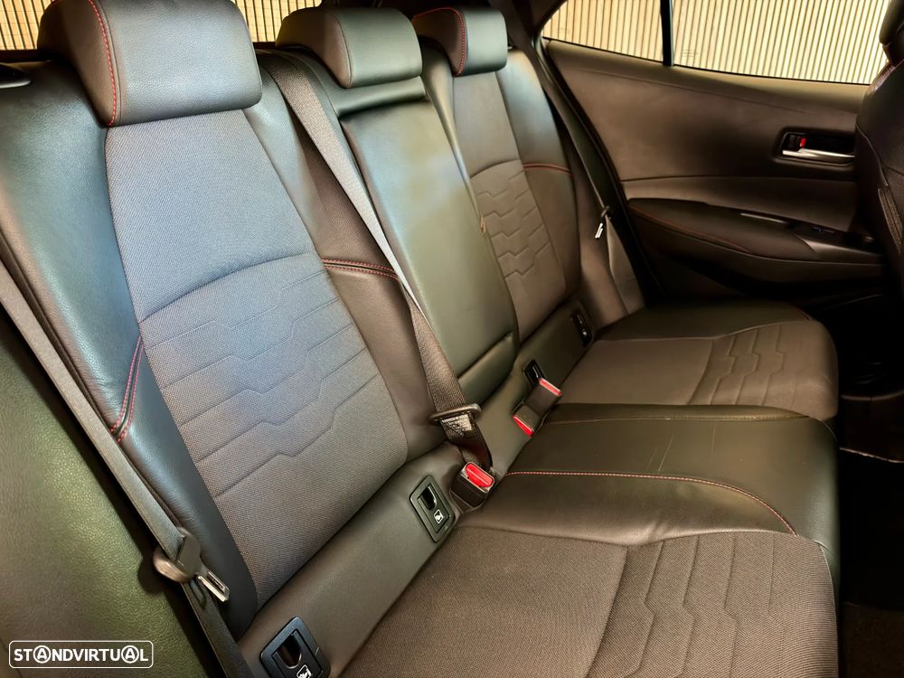 Toyota Corolla 1.8 Hybrid Exclusive - 13