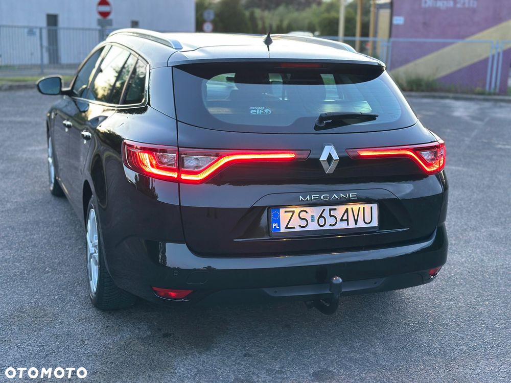 Renault Megane 1.5 Blue dCi Business - 10