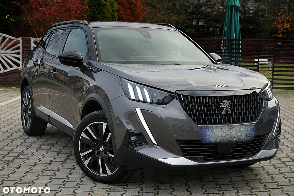 Peugeot 2008 PureTech 130 EAT8 GT - 11