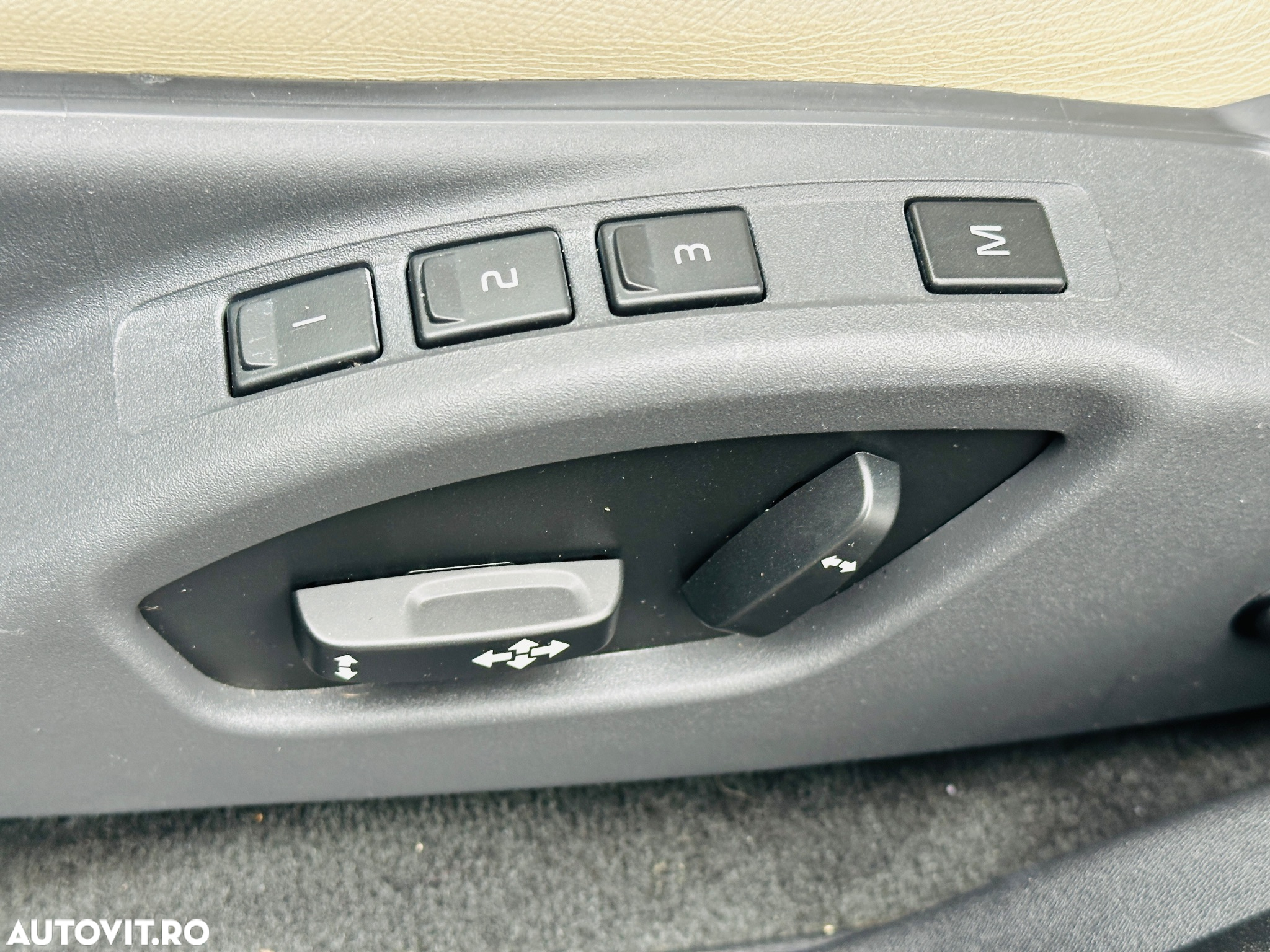 Volvo XC 60 D3 Geartronic Momentum - 12