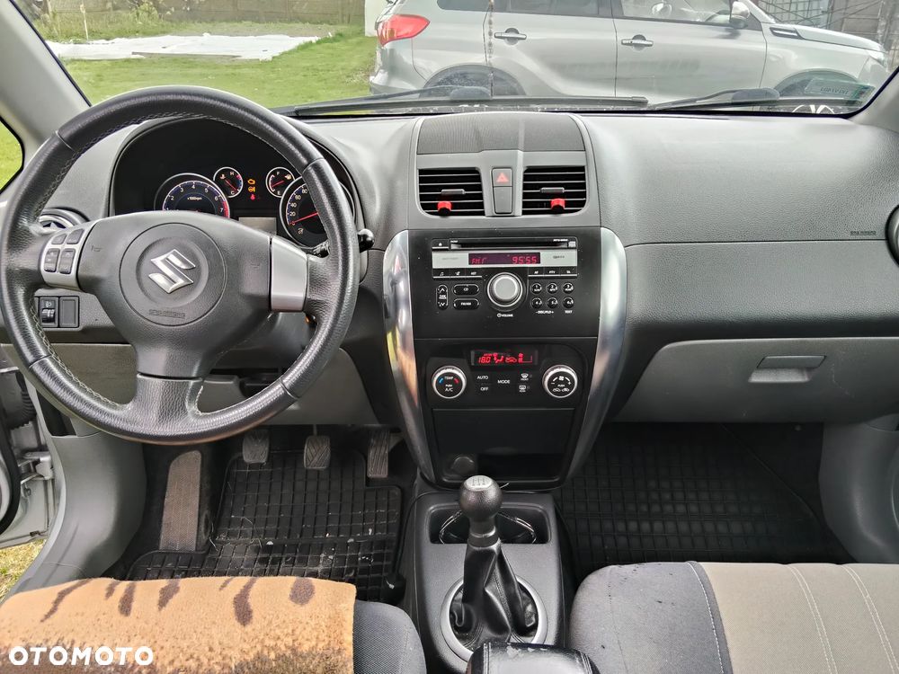 Suzuki SX4 1.6 Comfort - 10