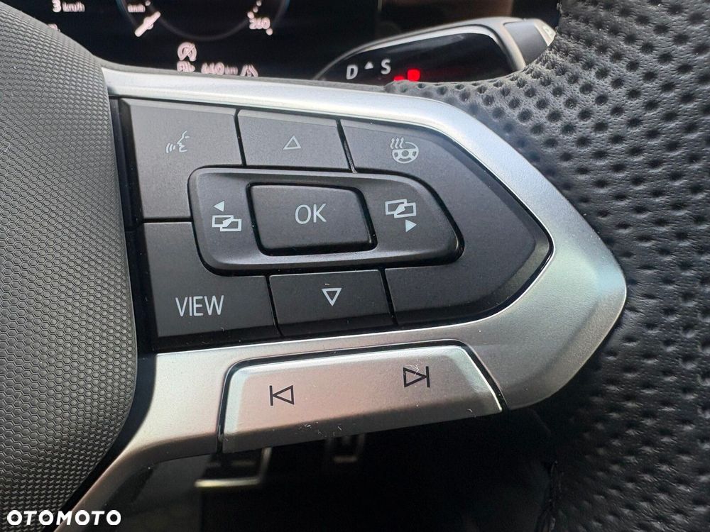 Volkswagen Passat Variant 2.0 TDI SCR R-Line Plus DSG - 28