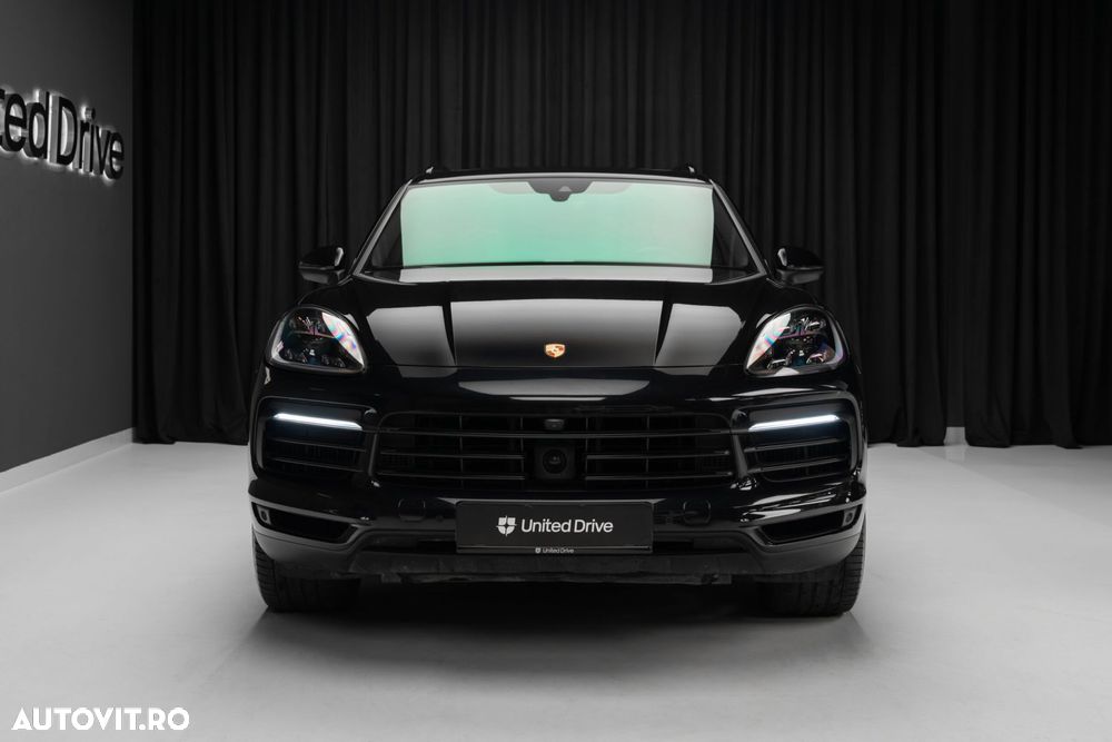 Porsche Cayenne - 2