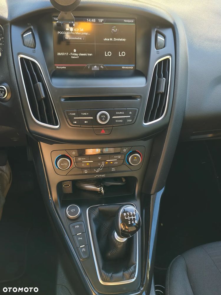 Ford Focus 1.0 EcoBoost Gold X (Trend) - 9