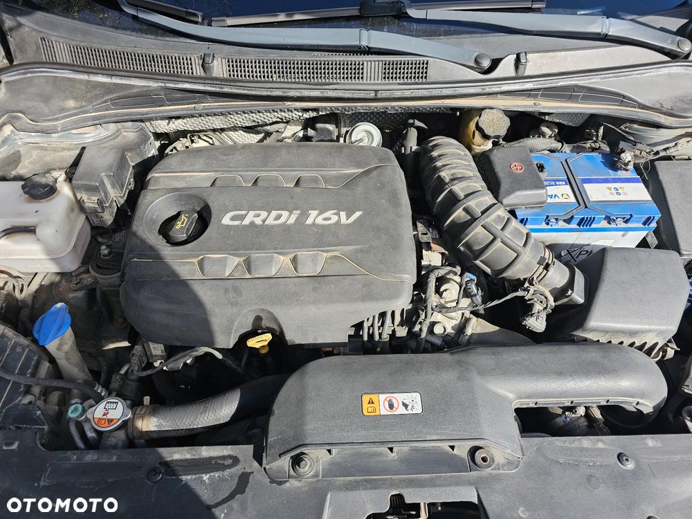 Hyundai i40 i40cw 1.7 CRDi Automatik Fifa World Cup Edition Gold - 22