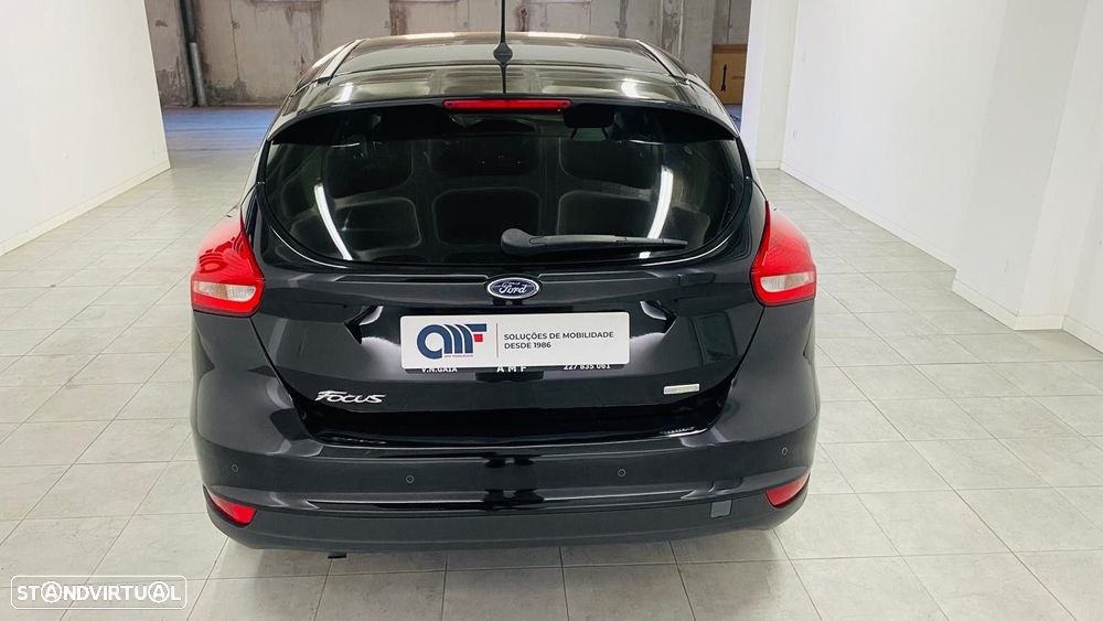 Ford Focus 1.0 EcoBoost Titanium - 6