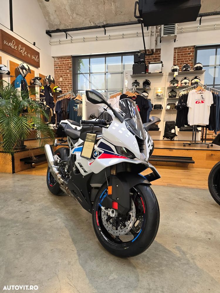 BMW S1000RR - 1